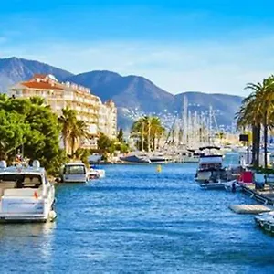 Port Ducal-apartamento En La Playa De La Rubina , Maravillosas Vistas Ampuriabrava